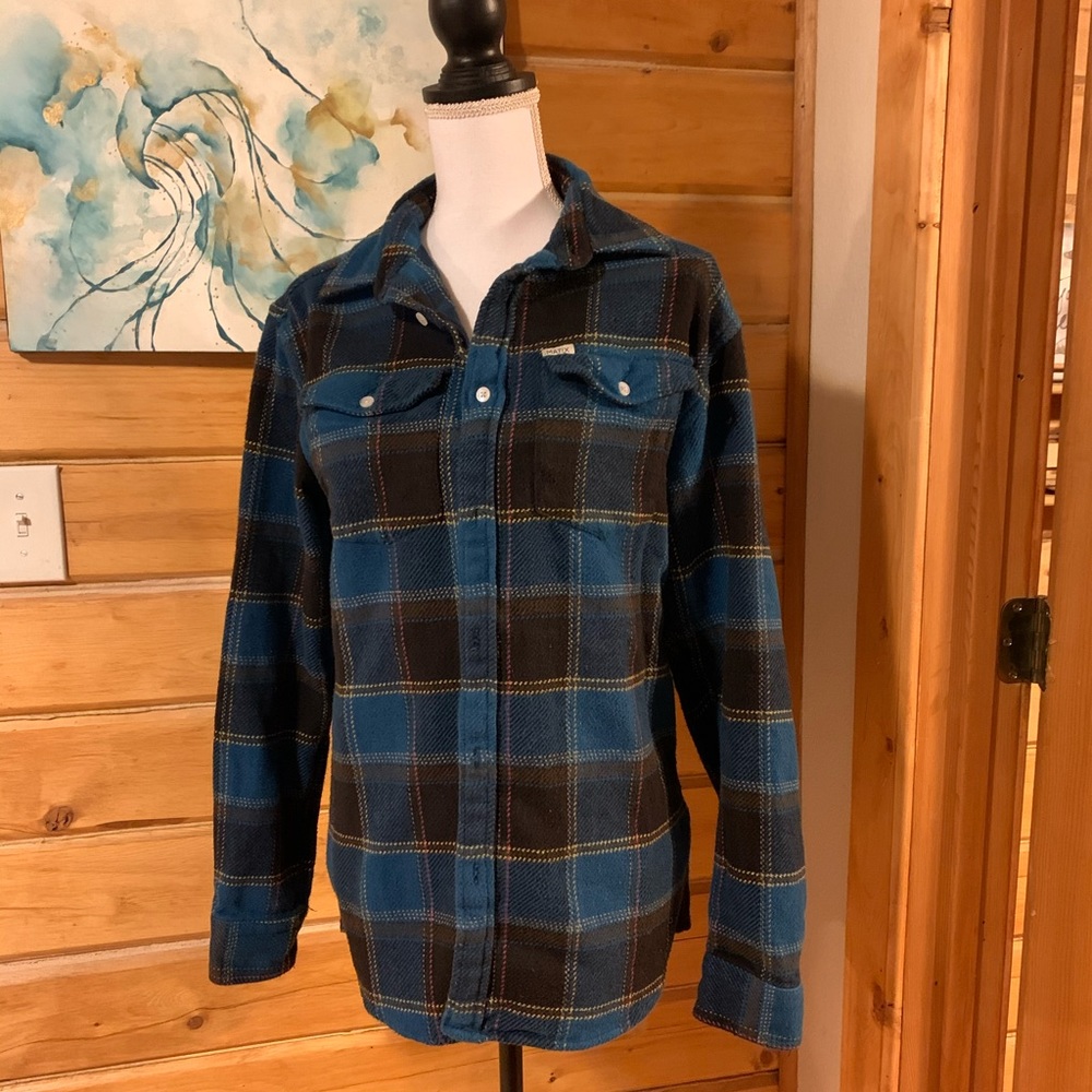 5/$20 💙 Heavy flannel shirt